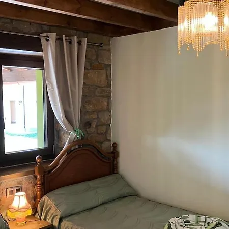 Ferienhaus La Biescona De Lluces D'itaca Conexion Y Arraigo Luces