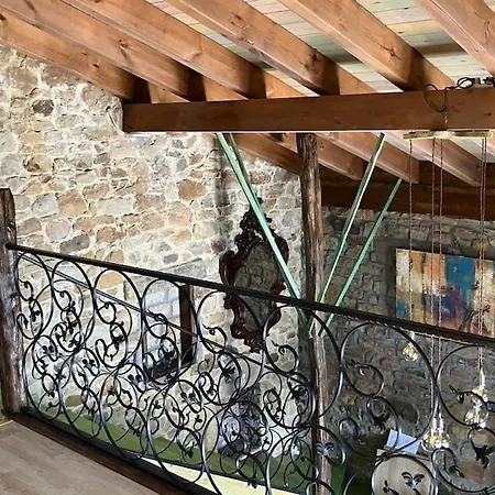 La Biescona De Lluces D'itaca Conexion Y Arraigo
