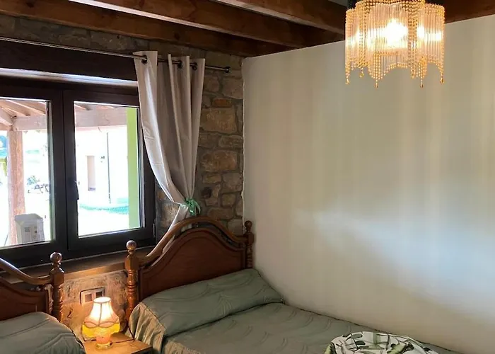 Ferienhaus La Biescona De Lluces D'itaca Conexion Y Arraigo Luces