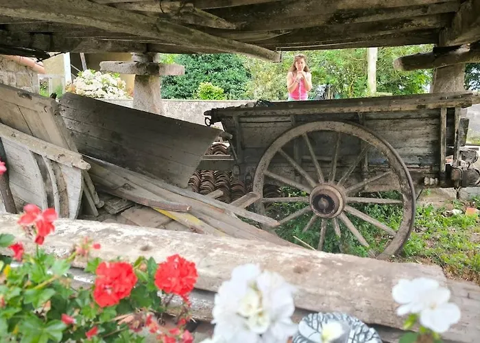 Ferienhaus La Biescona De Lluces D'itaca Conexion Y Arraigo Luces