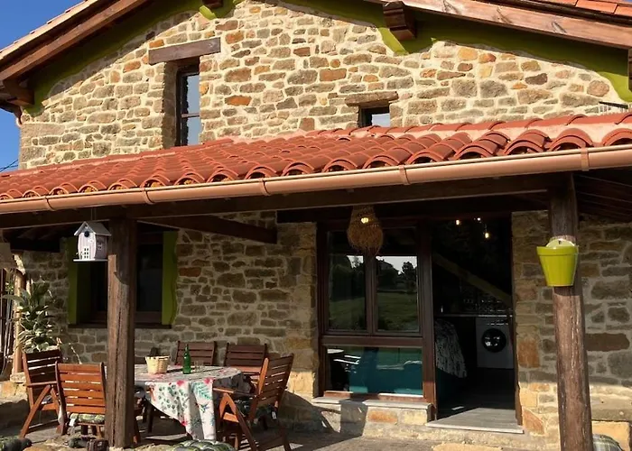 La Biescona De Lluces D'itaca Conexion Y Arraigo Holiday home *