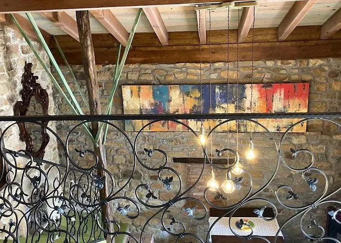 La Biescona De Lluces D'itaca Conexion Y Arraigo