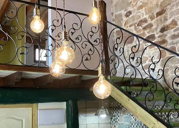 Vakantiehuis La Biescona De Lluces D'itaca Conexion Y Arraigo Luces