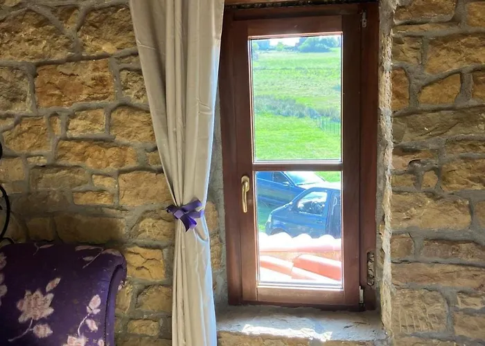 Vakantiehuis La Biescona De Lluces D'itaca Conexion Y Arraigo *