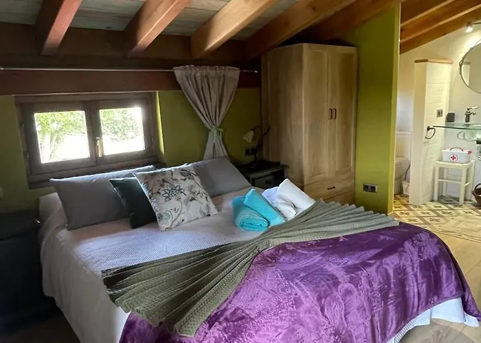 Vakantiehuis La Biescona De Lluces D'itaca Conexion Y Arraigo Luces